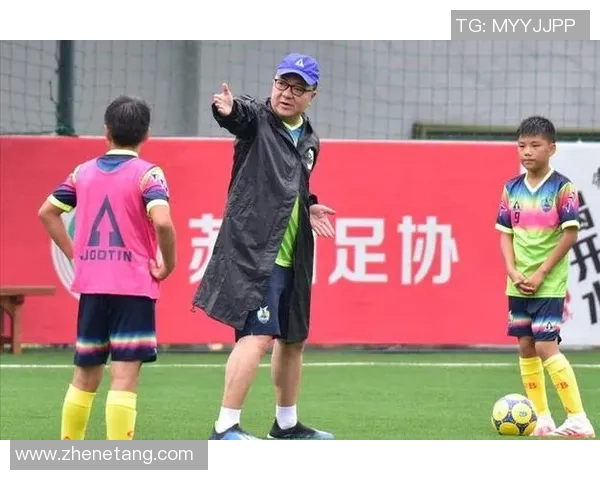 足球明星是否已踏足新疆这片热土引发球迷热议