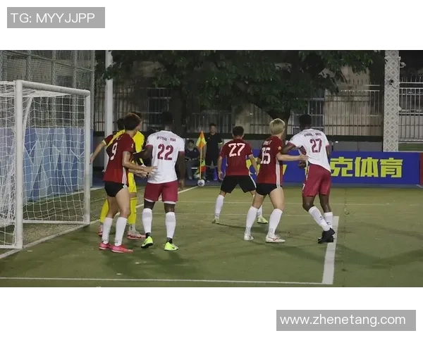 足球明星的过人风格解析与技巧分享让你领略球场魅力与精彩瞬间 足球明星的过人风格解析与技巧分享让你领略球场魅力与精彩瞬间