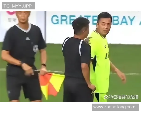 香港足球明星踢人事件引发热议视频曝光引发球迷讨论与反思 香港足球明星踢人事件引发热议视频曝光引发球迷讨论与反思